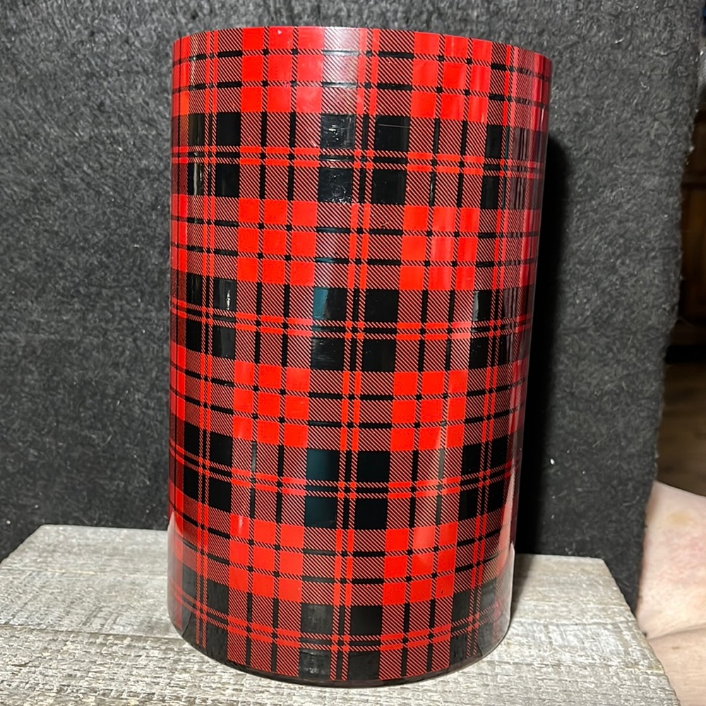 8 inches Of Black and Red Plaid Vase